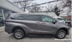 2023 TOYOTA SIENNA LE